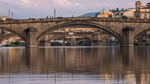 Twilight hyperlapse of Florence bridges Video stock 124255720