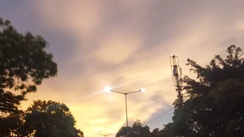 Twilight in the middle of the city Stock Footage 237413442
