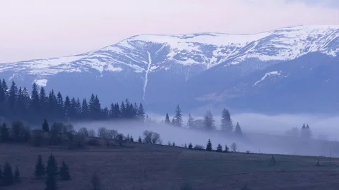 Twilight in the mountains. Time lapse. Video stock 76769185