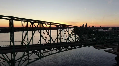 Twilight over the St. Johns River in Jacksonville Florida Vídeo Stock 104734220