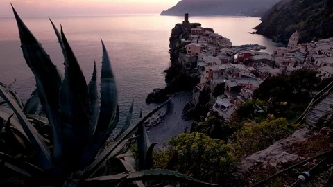 Twilight in Vernazza - Cinque Terre 스톡 동영상 75178229