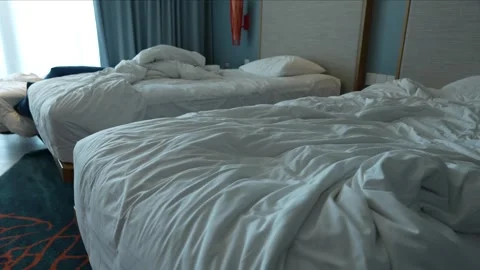 Twin beds and a rollaway extra bed Vídeo Stock 340983415
