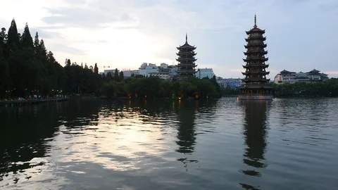 Twin Pagodas Vídeos de archivo 117777314