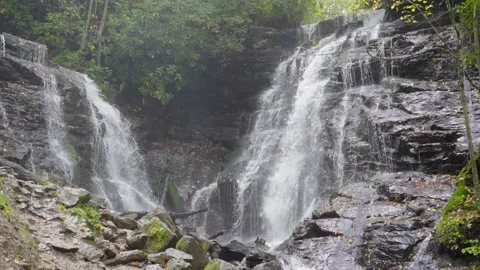 Twin waterfall slow motion Vidéo 152535787