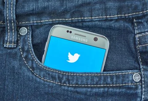 Twitter mobile application on screen of Samsung Stock Photos