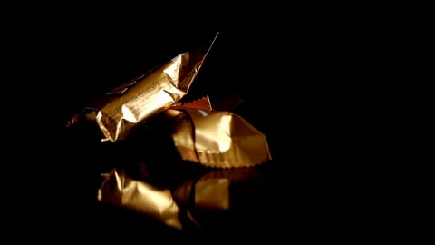 Twix minis cookie bars on black background. Stock-Footage 114065830