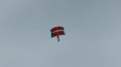Two athletes paragliding flying one above the other. Stock-Footage 67048911