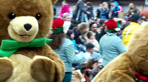 Two bear costume 스톡 동영상 575386