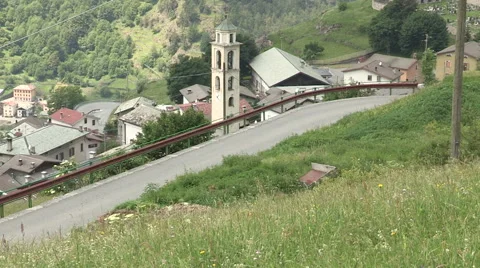 Two bikers in a hard climb Video stock 60430407