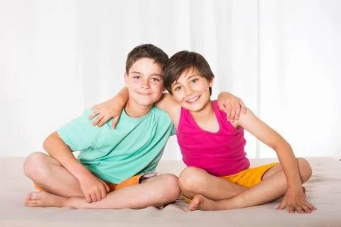 Two boys in bed Foto stock