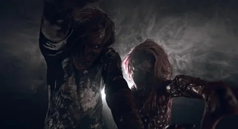 Two burnt zombie scare. 库存影片 66789768