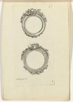 Two circular picture frames; Iie. Cahier d ovales et de medallions pour le... Foto stock