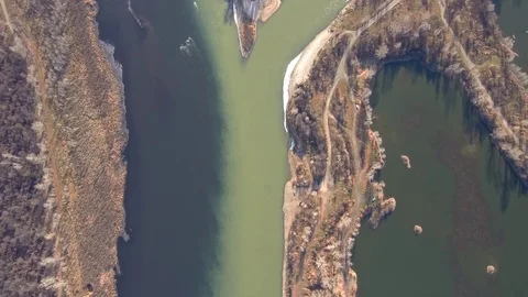 Two-colored flow of the river Video stock 103509437