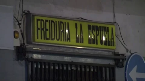 Two dead found after café explosion in Spain's Parla, Parla, ES - 29 Dec 2021 Vidéo 204092519