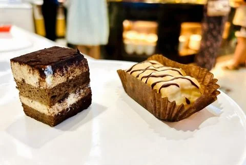 Two desserts on a white plate. Stock-Fotos