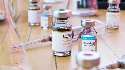 Two different vaccines: cross-vaccination issue Видео 166836046