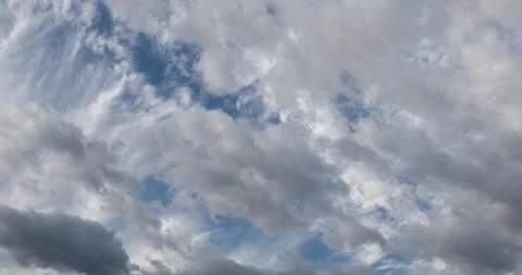 Two direction moving clouds Video stock 285968941