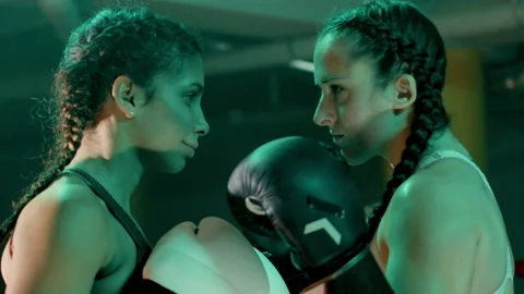 Two female boxers getting ready for fighting Video stock 179363138