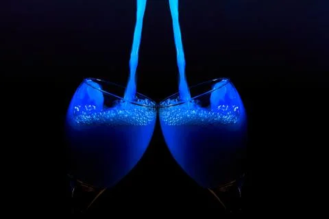 Two fresh coctail on the black Stockfoto's