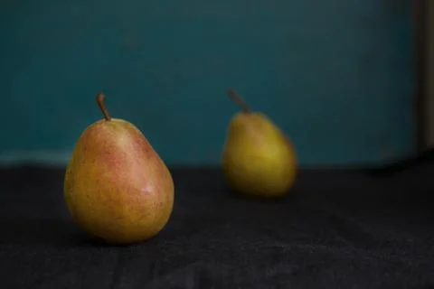 Two fresh pears on a table Foto stock