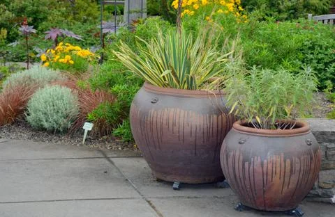 Two garden pots Foto stock