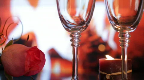 Two glasses with champagne. Vídeo Stock 655632