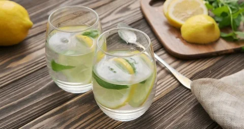 Two glasses with lemon drink. 動画素材 112638857