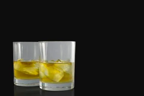 Two glasses whiskey Stock-Fotos