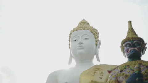 Two golden buddhist monuments in a temple in Northern Thailand Video stock 221234550