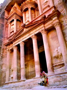 Two guards in front of the Treasury Foto stock