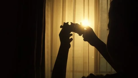 Two Hands Connect Couple Puzzle. One Part of Whole Symbol of Association and Vidéo 344818391