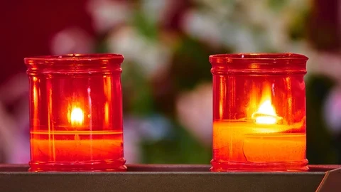 Two icon-lamps burning in the old catholic church Vídeos de archivo 106900452