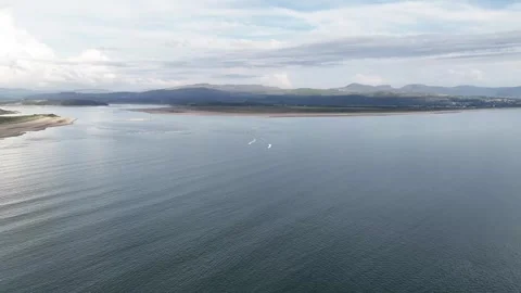 Two Jetskis on Bay Video stock 250328004