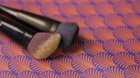 Two makeup brushes, circle rotation Stock-Footage 85324388