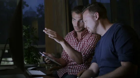 Two men discus the working plan Video stock 58015544