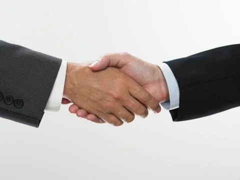 Two men shaking hands 库存照片