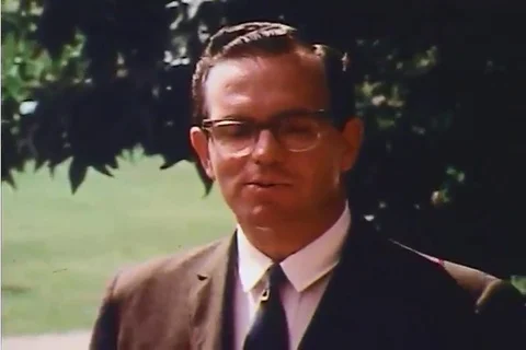 Two men speak about the decision to remove a landfill in Alabama Video stock 92635713