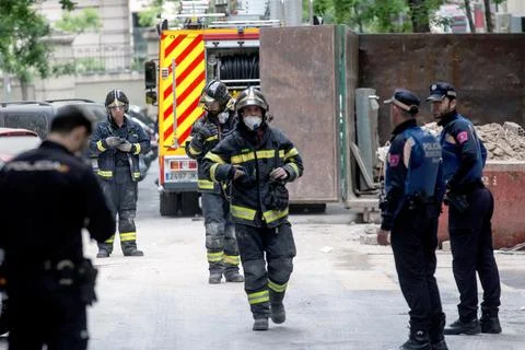 Two missing workers in collapsed building, Madrid, Spain - 22 May 2018 Fotos de archivo