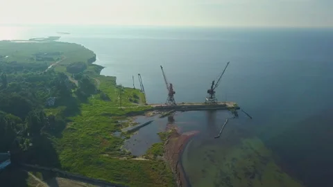 Two old rusty cranes in the seaport. Stock Footage 157107035