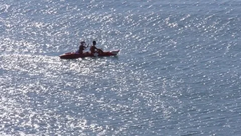 Two people. Kayaking in the sea 動画素材 77529236