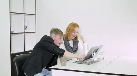 Two people talking at the office Stock Footage 66577720