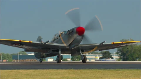 Two Place Super Marine Spitfire Taxi Vídeo Stock 47791984