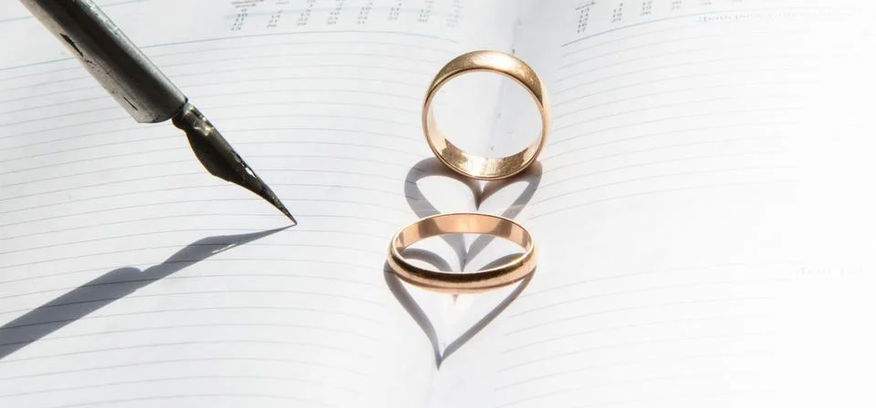 Two rings 写真素材