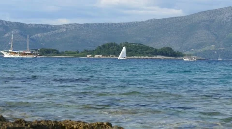 Two Sailboats Passing by Video stock 54902594