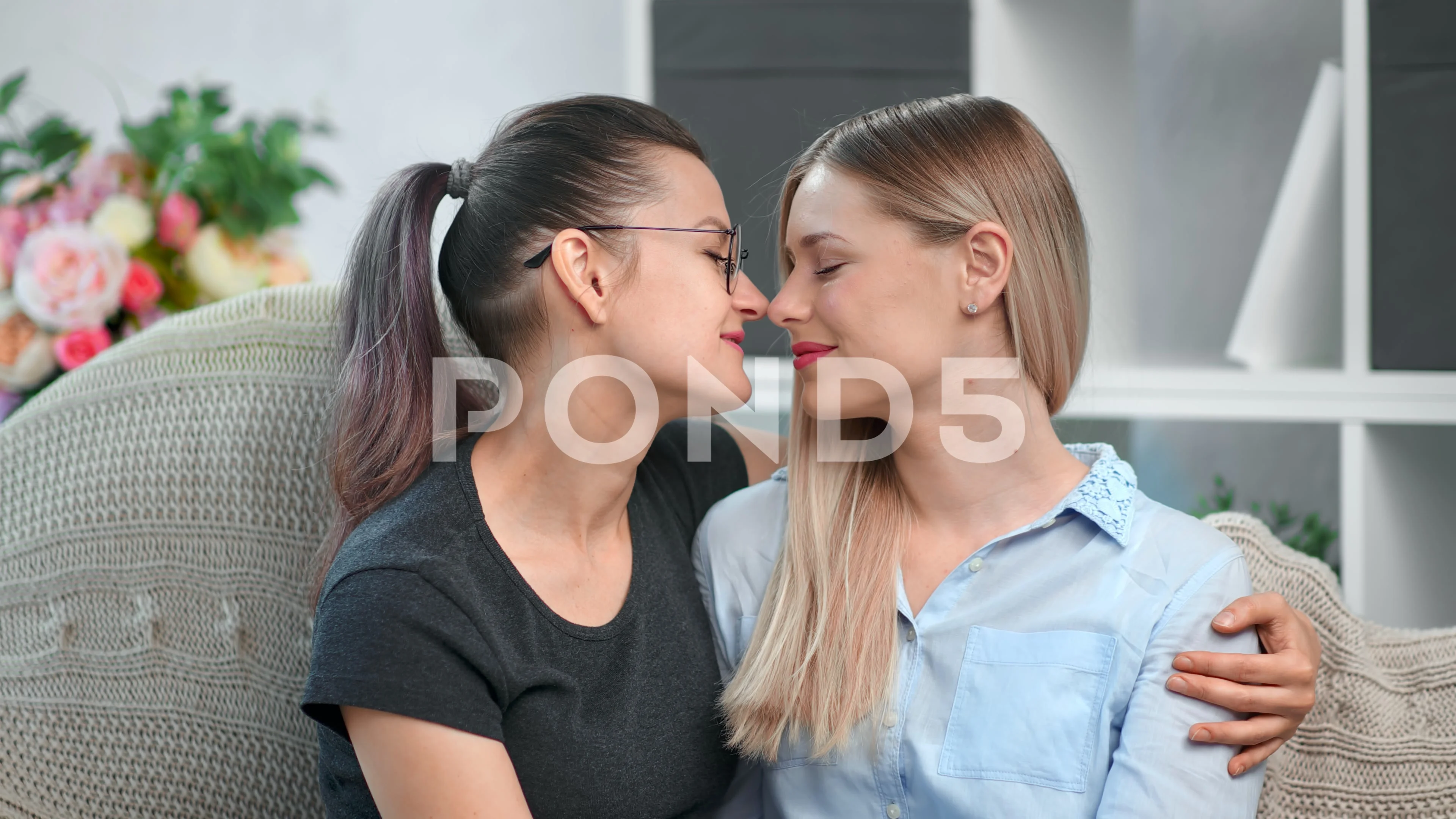 How To Please A Lesbian