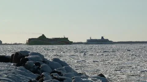 Two ships met 動画素材 22245513