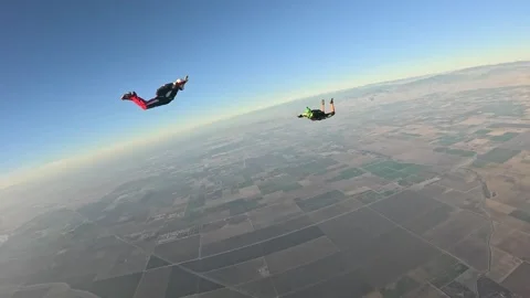 Two skydivers Vidéo 321378046