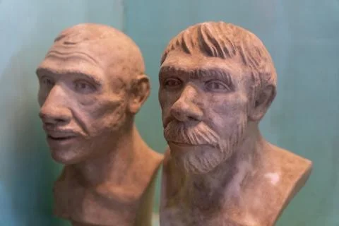 Two statues of men with beards and one of them has a mustache. in Chennai Fotos Stock