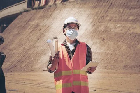 Two Surveyor builder Engineer technician  Business Team discuss plan at new c Stock-Fotos