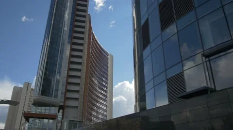 Two tall office buildings 库存影片 67293874